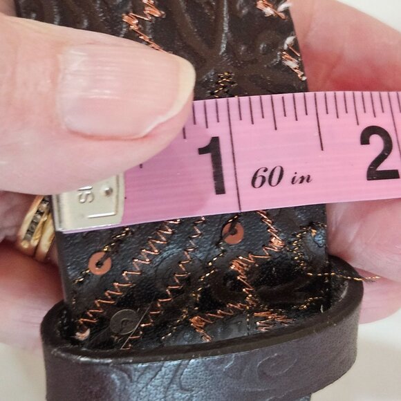 Chico's Belt Size Large Artisan Leather Decorative Metallic Embroidery Ornate - Picture 11 of 12